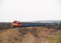 The M41 2327 is arriving at Csajág