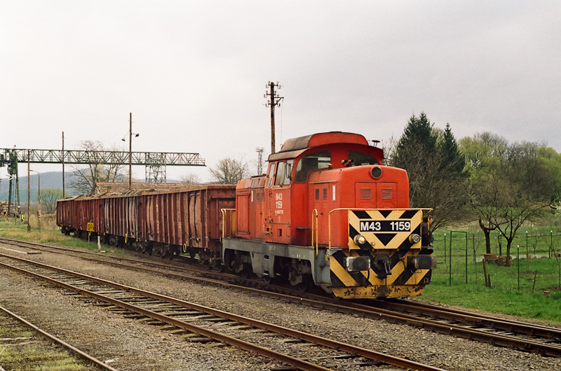 A MÁV-TR M43 1159 Mátramindszent állomáson fotó
