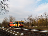 The MÁV-START Bzmot 379 seen at Komádi station