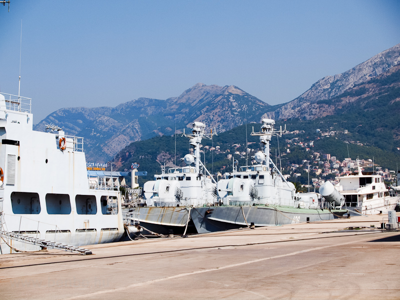 Montenegrói hadihajók Barba fotó