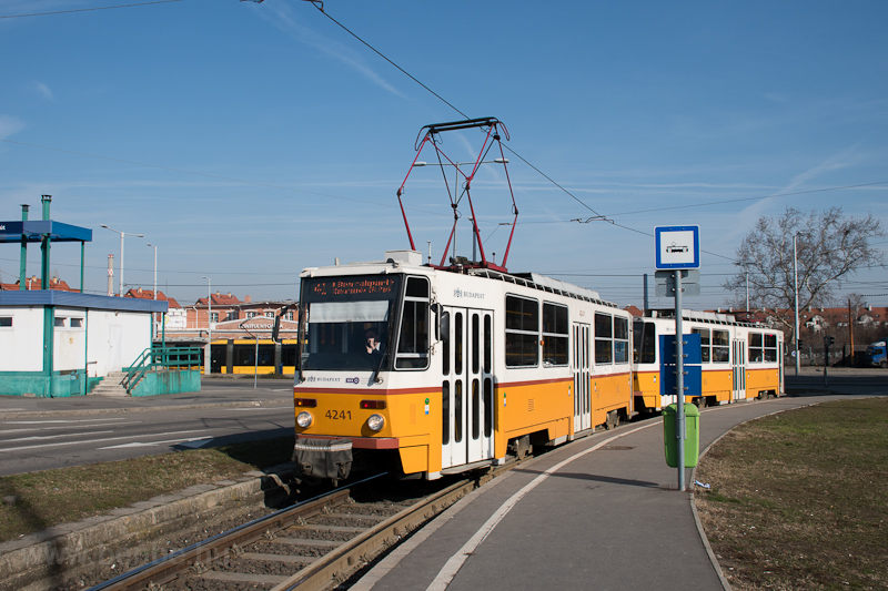 A BKV 4241 pályaszámú Tatra fotó