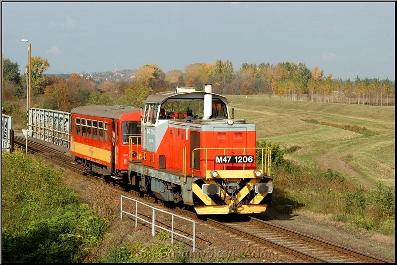 kép M47 1206 érkezik a személyvonattal Magyarbólyba fotó