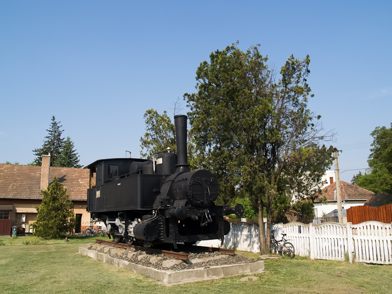 An old 377 steamer on exhibit at Balassagyarmat photo