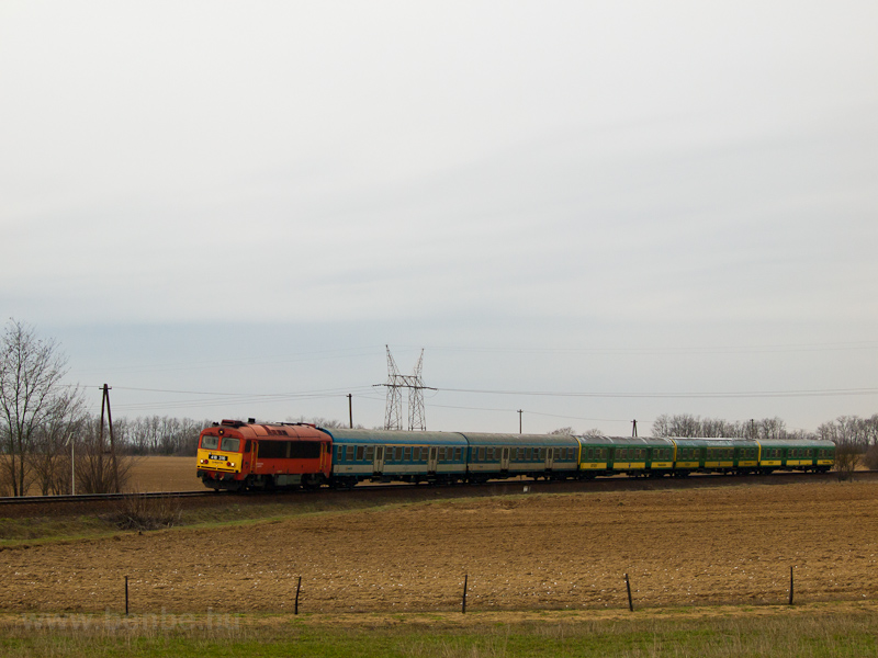 A MÁV-TR 418 316 Gecse-Gyarmat és Szerecseny között fotó