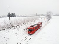 The ÖBB 5090 007-5 narrow gauge railcar at the foresignal of Ober Grafendorf station to the direction of Mank