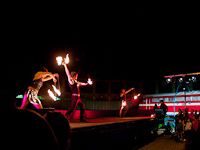 Flame dancers at the Füsti