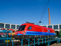The RailCargoHungaria 1116 017-3 <q>Taurus</q> at the Füsti