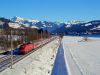 Az ÖBB 1116 057-9 pályaszámú Taurus egy CityShuttle ingavonattal Kirchberg in Tirolnál