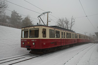A Fogaskerekű Vasút (60-as villamos) SGP 55 Széchenyi-hegy állomáson