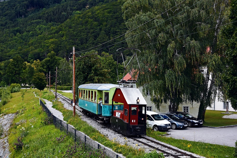 The Höllentalbahn  EI  seen photo