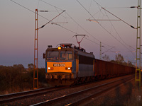 A MÁV-TR V63 029 tehervonattal Nagyút és Ludas között