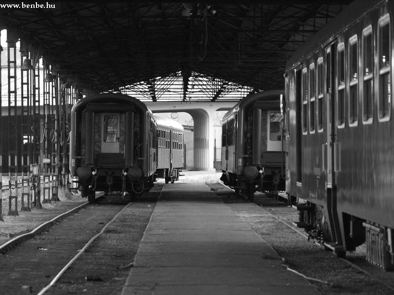 An impression of carriages in the Nyugati pu. yard photo