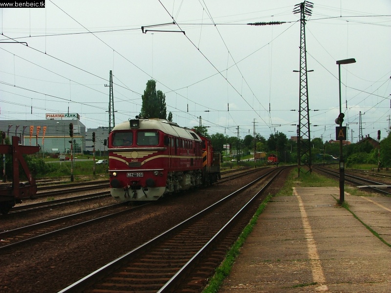 Budaörs állomás ( M62 001 és M44 405 ) fotó