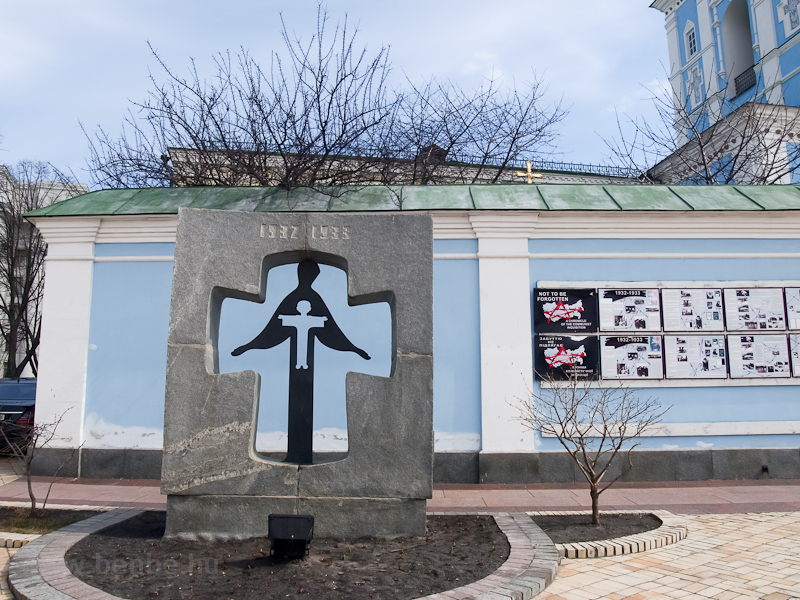 Kiiv, holodomor emlékmű fotó