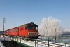 Az MDmot 3003-Btx 016 motorvonat  a Tisza-tó egyik hídján a Debrecen-Füzesabony vasútvonalon
