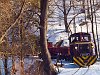 A LÁEV D02-508 egy tehervonattal vágtat be a havas Lillafüred állomásra