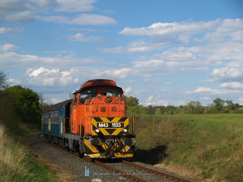 kép M43 1133 Lovasberény előtt fotó