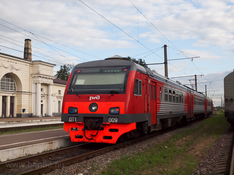 The RŽD DT1 009 seen a photo