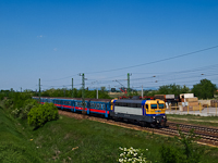 The 432 300 is seen at Üllő