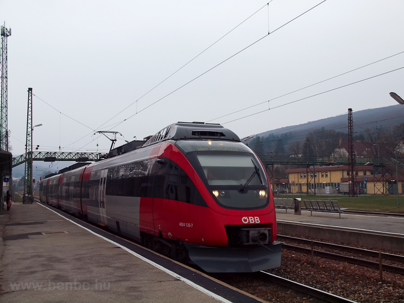 The ÖBB 4024 126-7 seen at  photo