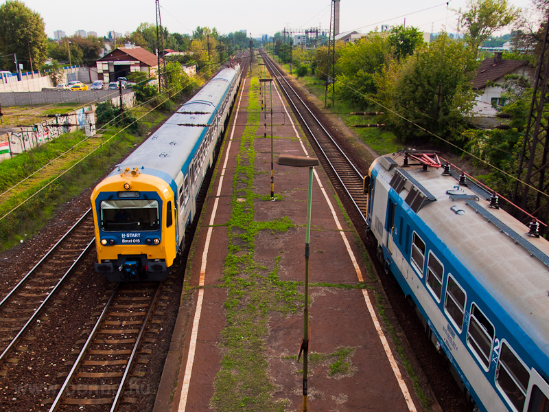Regional trains at Istvánte photo