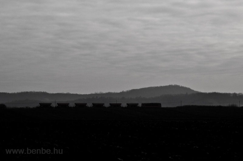 Greyscale beauty: an M41 with a gravel train between Ludányhalászi and Szécsény photo