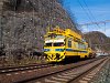 A cseh pályavasút az SZDC MVTV 2 – 032 pályaszámú felsővezetéki szerelőkocsija ?ežnél
