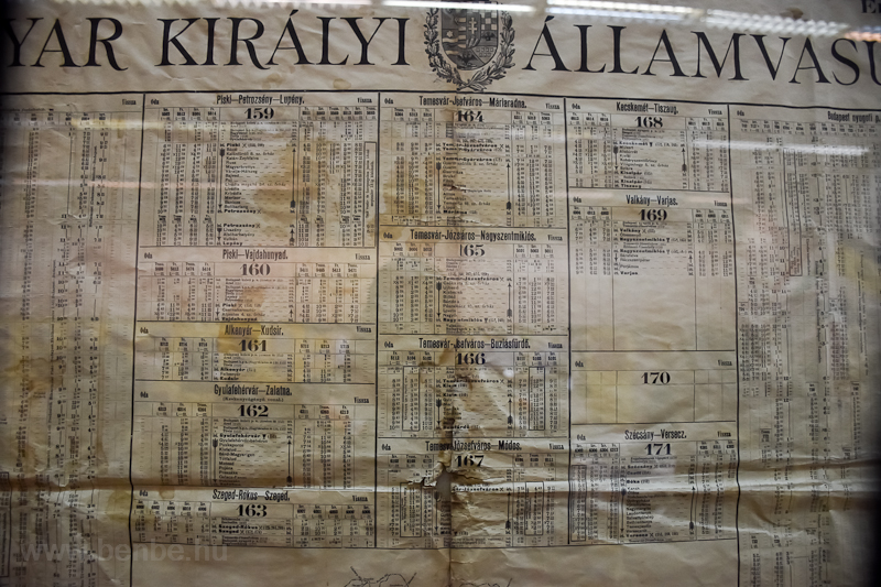 kép Régi menetrendek (Piski-Petrozsény, Temesvár-Buziásfürdő, Szécsány-Versecz, stb.) kiállítva a szolnoki Vasutas Almáriumban
fotó