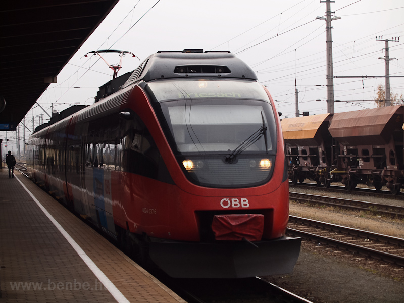 The ÖBB 4024 037 seen at St photo
