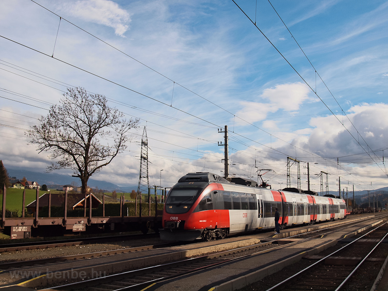 The ÖBB 4024 039 seen at Ma photo