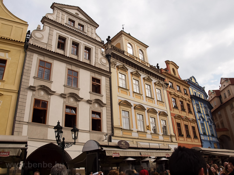 Prága - házak az Óvárosi té fotó