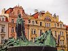 Prága - a Husz János emlékmű az Óvárosi téren (Staromestské námestí)