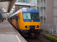 A 7541-es NID motorkocsi Amsterdam Centraal állomáson