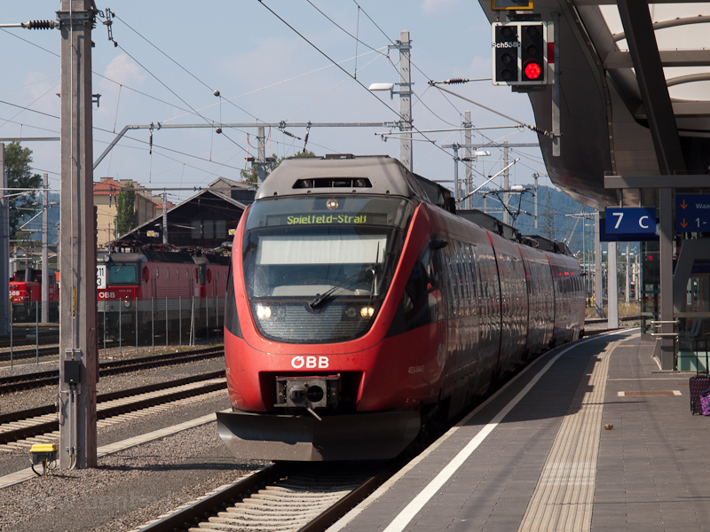The ÖBB 4024 044-2 seen at  photo
