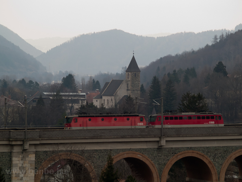 Gépmenet a Schwarza-Viadukt fotó