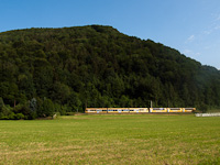 The NÖVOG Himmelstreppe ET 8 seen between Schwerbach and Kirchberg an der Pielach
