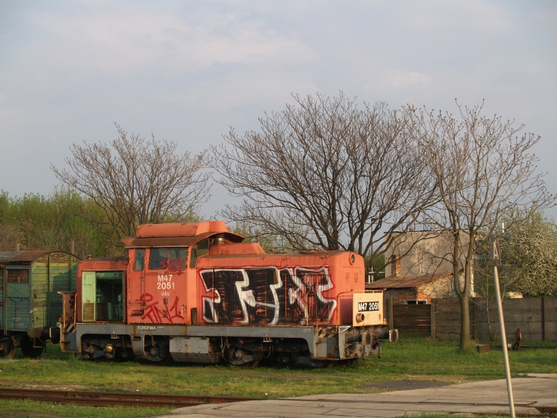 The M47 2051 at Székesfehérvár depot photo