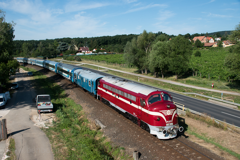 The MÁV Nosztalgia kft. M61 picture