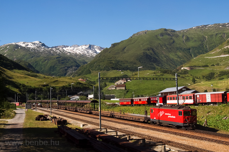 A Matterhorn-Gotthardbahn Ge 4/4 III  81 Realp állomáson fotó