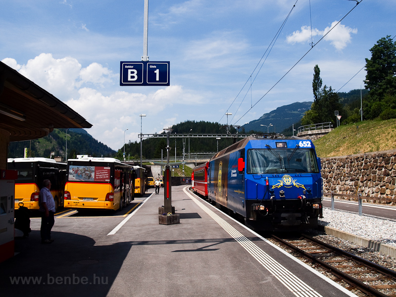 A Rhätische Bahn Ge 4/4 III fotó
