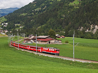 Az RhB Ge 6/6 II  707  Scuol  egy Disentis/Mustr - Scuol-Tarasp RegioExpress vonattal Ilanz s Castrisch kztt