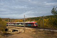 The BDŽ 300  014 seen between Belovo and Septemvri on the bridge of the river Maritsa (Марица)