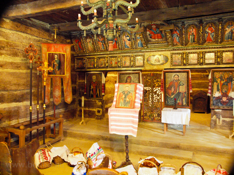 Inside the Mándok church photo