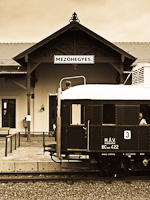 A MÁV Nosztalgia kft. - Szentendrei Szabadtéri Néprajzi Múzeum BCmot 422 Mezőhegyes (Skanzen főbejárat) állomáson