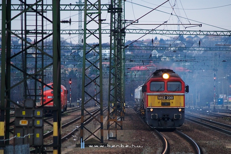 The M61 006 and M62 230 at Kelenföld photo