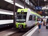 A BLS RABe 535 103 Luzern állomáson egy kis mellékvonalakon Bernbe készülő RegioExpress vonattal