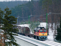 The M62 308 is pulling a mixed freight train on the small viaduct between Nagyrákos and Őriszentpéter