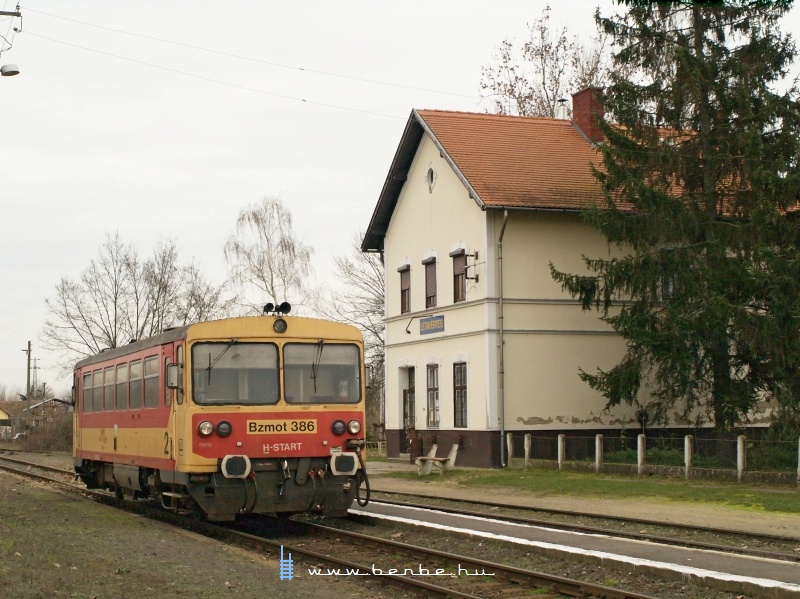 The Bzmot 386 at Létavértes photo