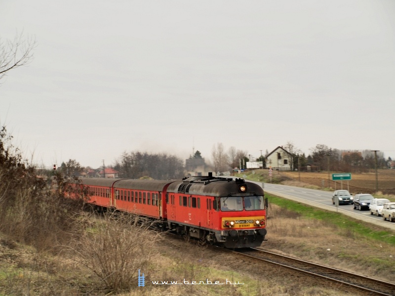 The MDmot 3015 departing from Srnd t Debrecen photo