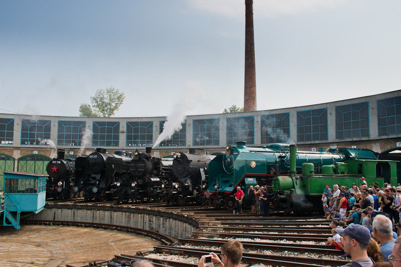 Steam locomotives at the de photo